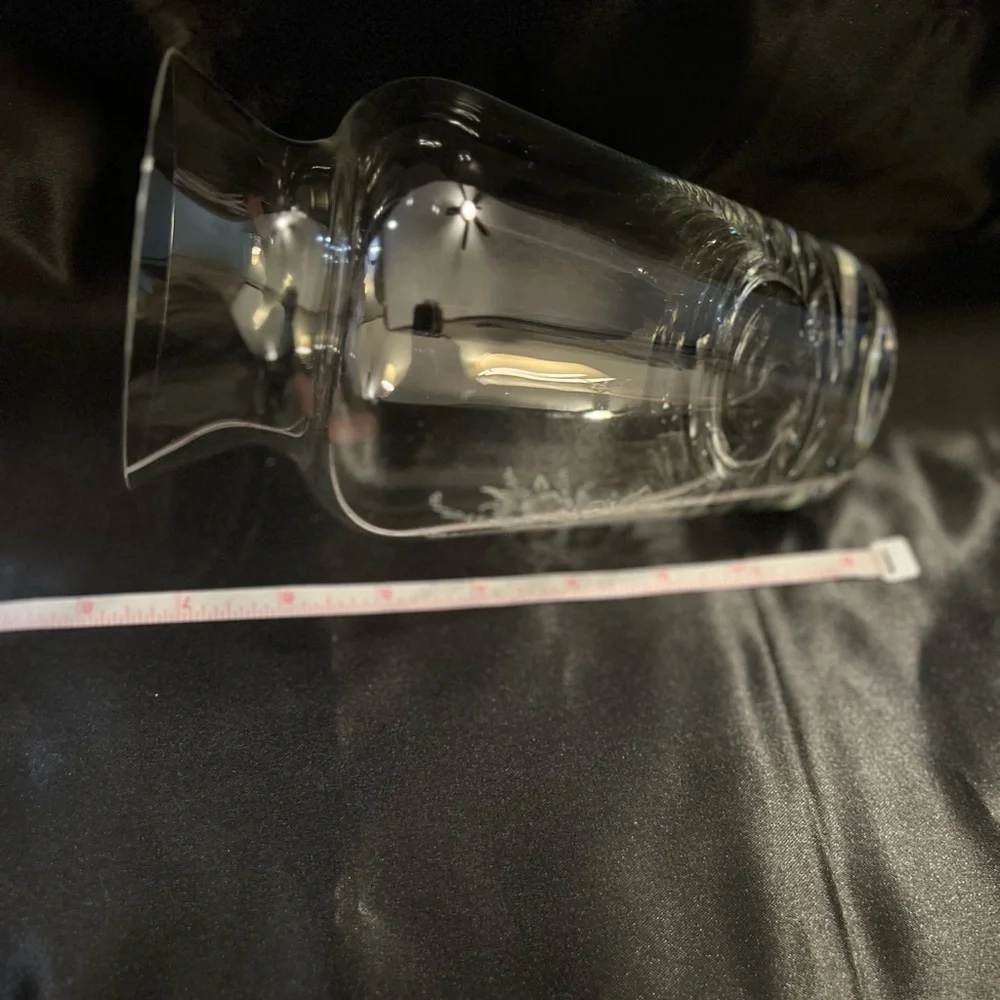 EUC~ Vintage Avon Fine Lead Crystal Vase.